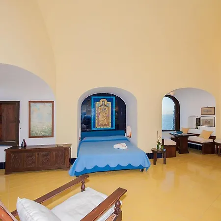 Vila Sleeps 13 Air Con Wifi Positano